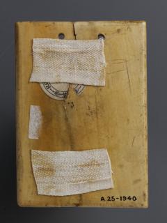 Wing, right (fragment of a diptych), 1 register, 3 arches across (plaquette; frise d'arcatures) (Back)