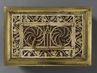Casket with openwork panels (coffret; plaquettes ajourées) (Lid)