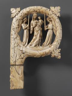 Head of crozier (crosse) (Front)
