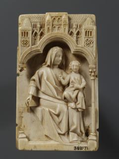 Centre panel (fragment of a polyptych), 1 register, 1 trefoil arch across (plaquette; colonnettes) (Front)