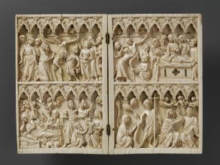 Diptych, 2 registers, 7 arches across (frise d'arcatures) (Front)