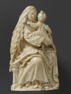 Statuette (Front)