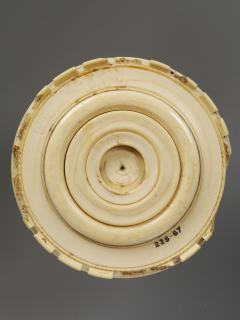 Lid of a pyx (Back)