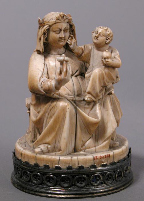 Statuette (Front)