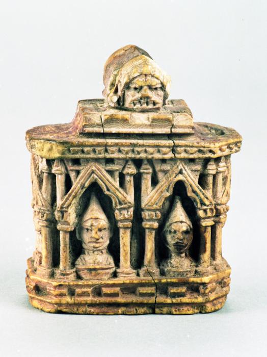 Chess piece (?), with arches (frise d'arcatures) (Front)