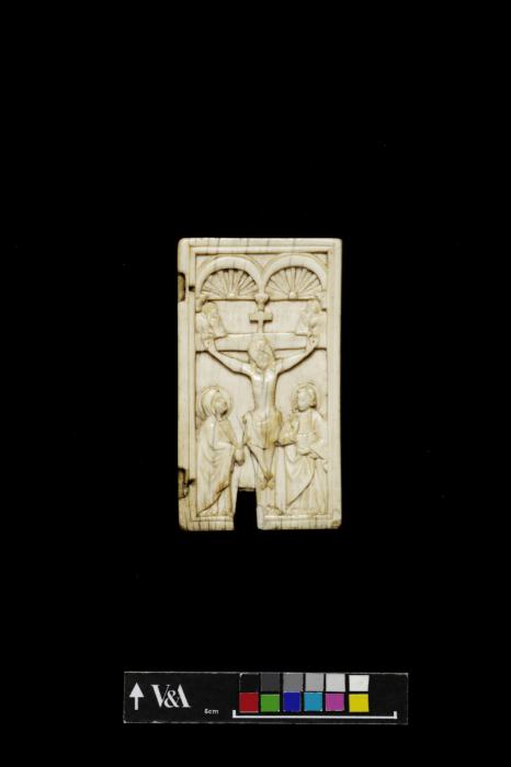 Wing, right (fragment of a diptych), 1 register, 2 arches across (plaquette; frise d'arcatures) (Front)