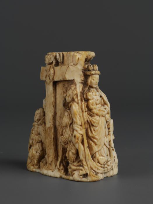 Relief, 3 faces (Side)