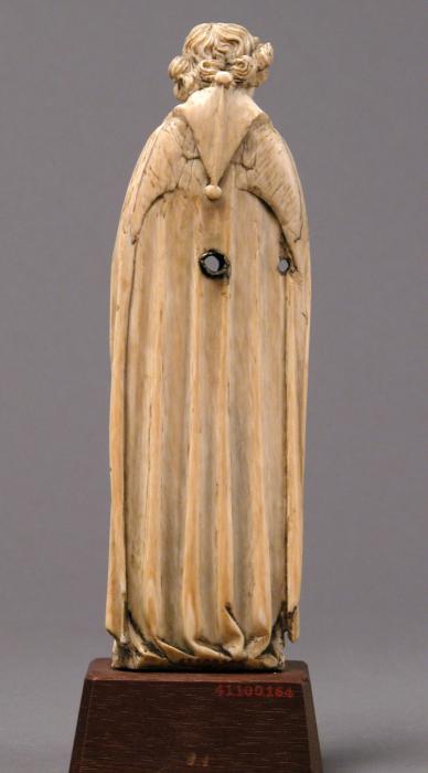 Statuette (Front)
