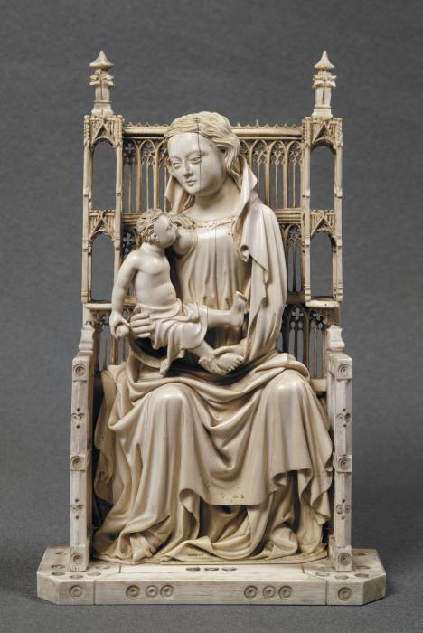 Statuette (Front)