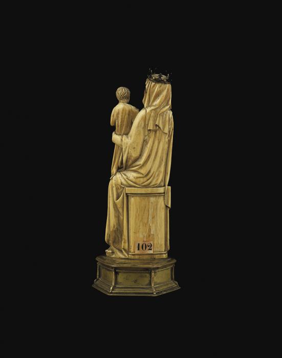 Statuette (Back)