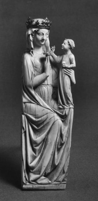 Relief (appliqué) (Front)