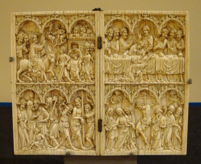 Diptych, 2 registers, 3 arches across, bands of rosettes (frise d'arcatures; décor de roses) (Front)