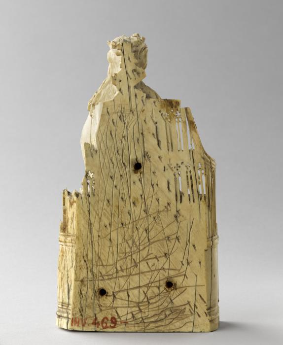 Relief (appliqué) (Back)