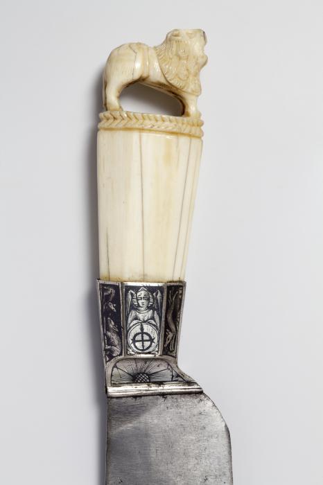 Knife handle (manche de couteau) (Detail)