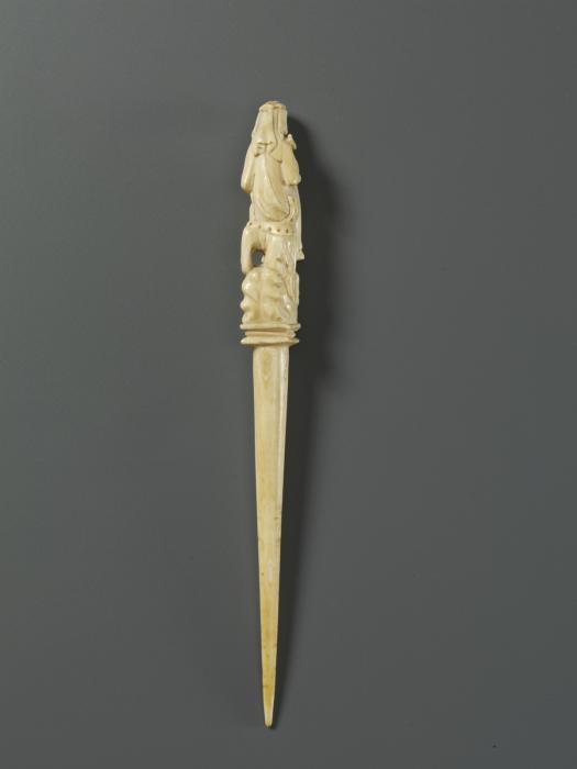 Stylus or hair parter (gravoir) (Back)