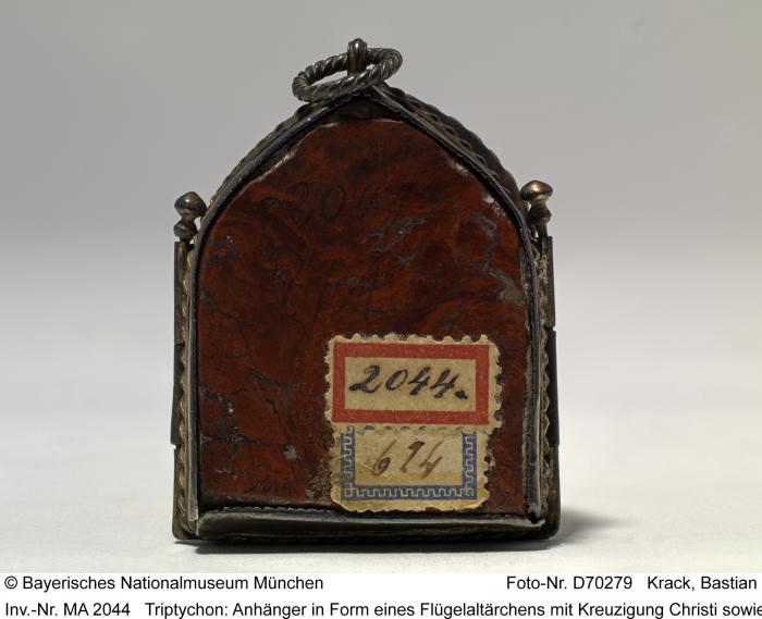 Openwork gabled triptych, 1 register (ajouré) (Back)