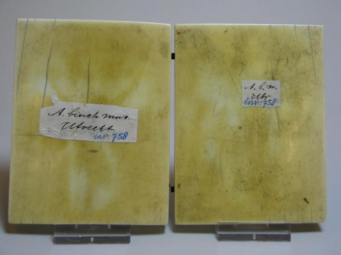 Diptych, 1 register, 3 arches across, bands of rosettes (plaquettes; frise d'arcatures; décor de roses) (Back)