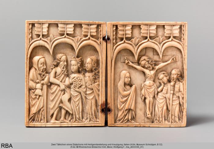 Diptych, 1 register, 3 arches across (frise d'arcatures; plaquettes) (Front)