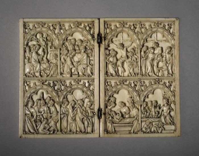 Diptych, 2 registers, 2 arches across (frise d'arcatures) (Front)