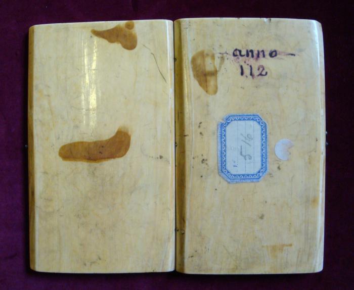 Diptych, 2 registers, 4 arches across (colonnettes; frise d'arcatures) (Back)