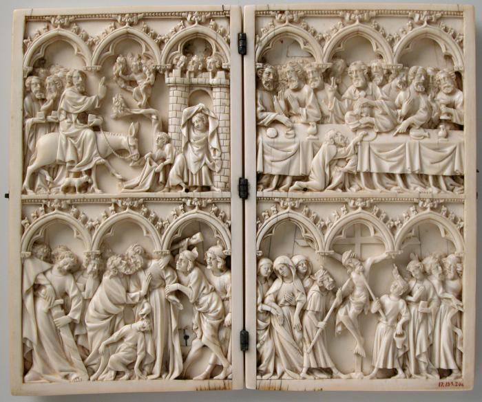 Diptych, 2 registers, 3 arches across (frise d'arcatures) (Front)