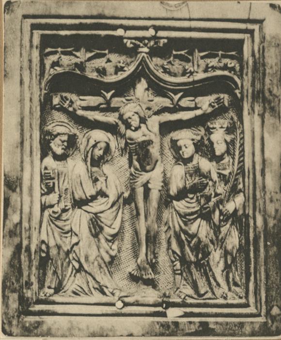 Pax, 1 register, 1 ogee arch across (plaquette; baiser de paix) (Front)