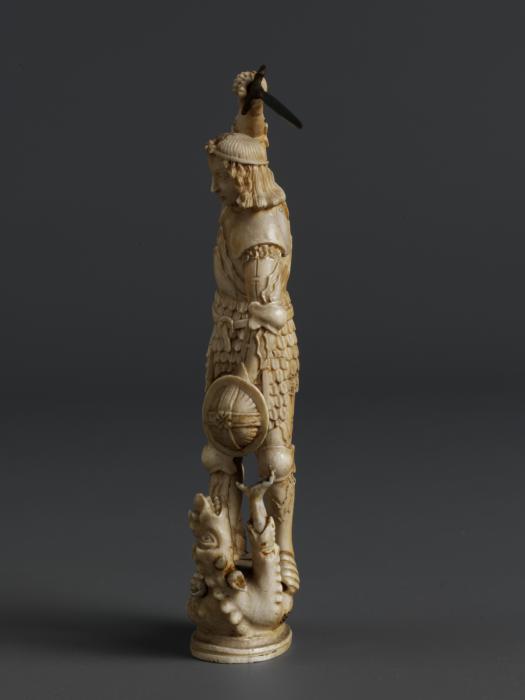 Statuette (Side)