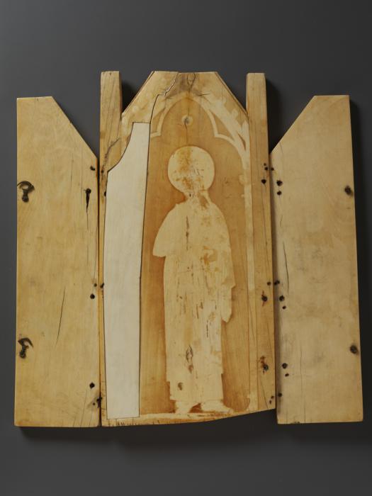Gabled triptych, with arches (colonnettes) (Back, open)
