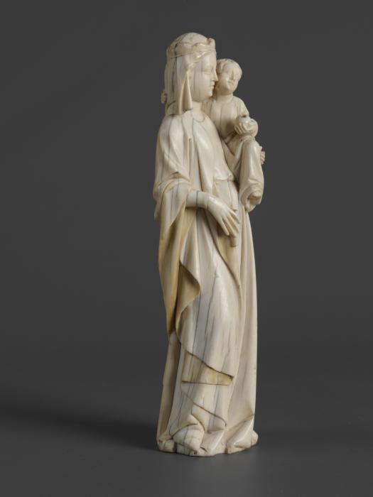 Statuette (Side)