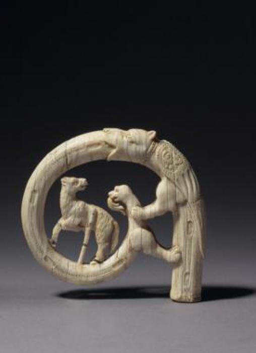 Head of crozier (crosse) (Side)