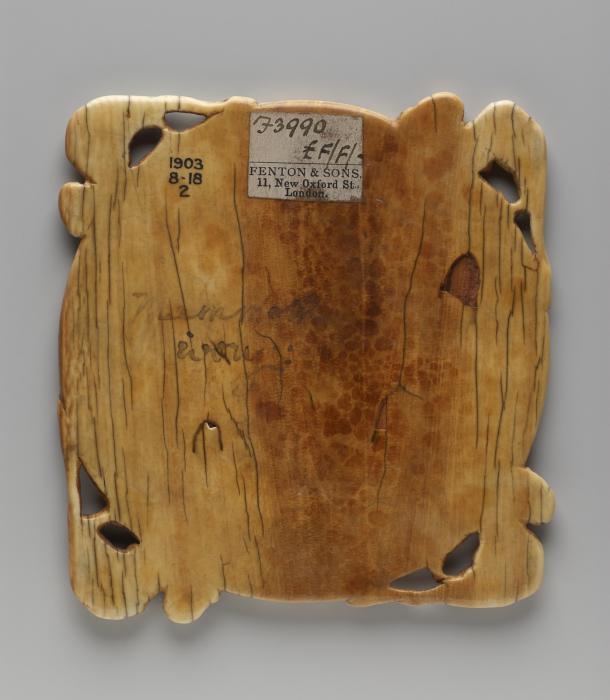 Mirror case (valve de miroir) (Back)