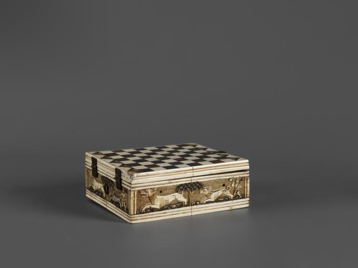 Games box (boite) (Side)