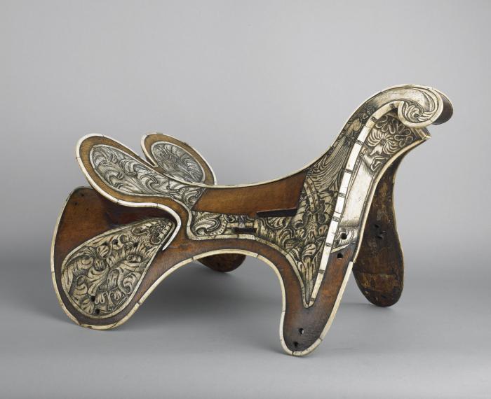 Saddle (selle) (Right side)
