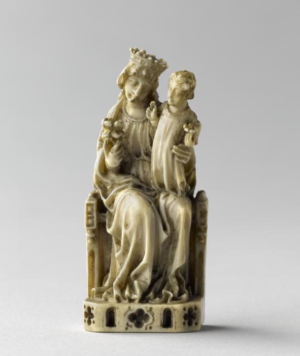 Relief (appliqué) (Front)