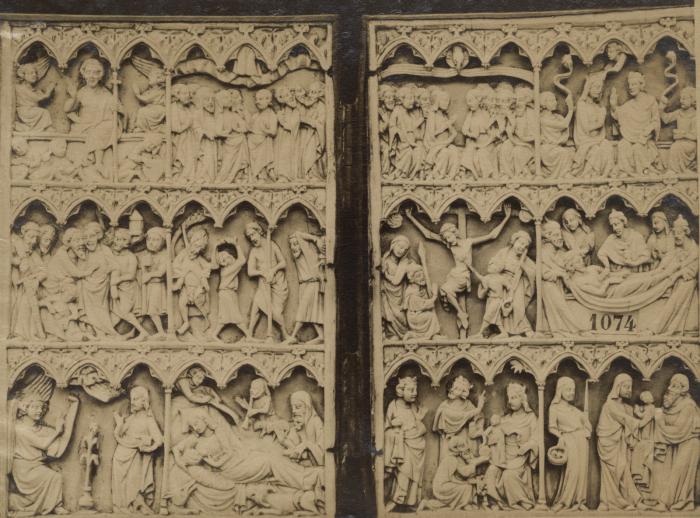 Diptych, 3 registers, 6 arches across (frise d'arcatures; colonnettes) (Front)