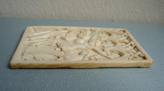 Writing tablet, 1 register, 3 arches across (plaquette, frise d'arcatures; tablette à écrire) (Side)