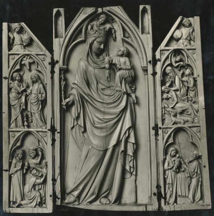 Gabled triptych, with arches (colonnettes) (Front)