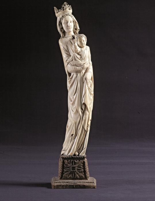 Statuette (Front)
