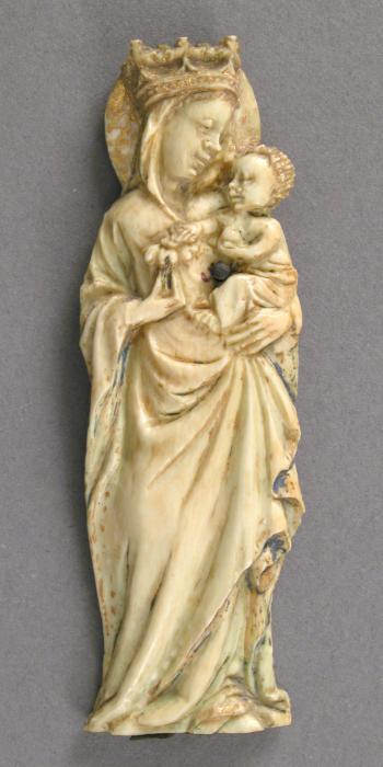 Relief (appliqué) (Front)