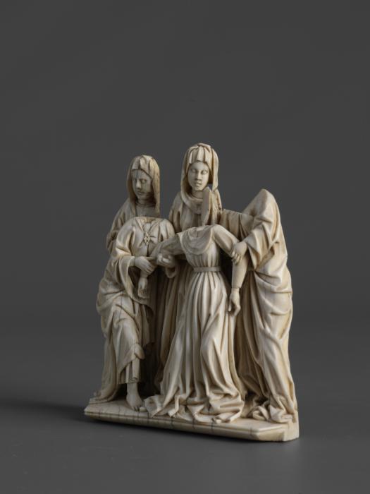 Relief (appliqué) (Front)