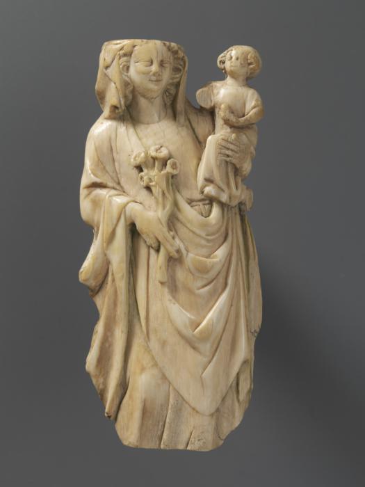 Relief (appliqué) (Front)