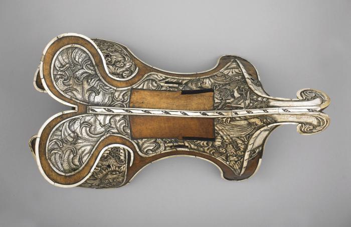 Saddle (selle) (Top)