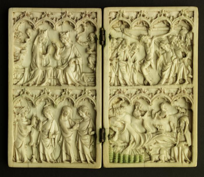 Diptych, 2 registers, 4 arches across (frise d'arcatures) (Front)