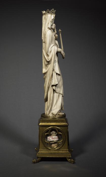 Statuette (Side)