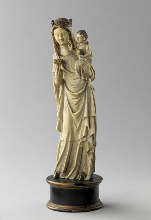 Statuette (Front)