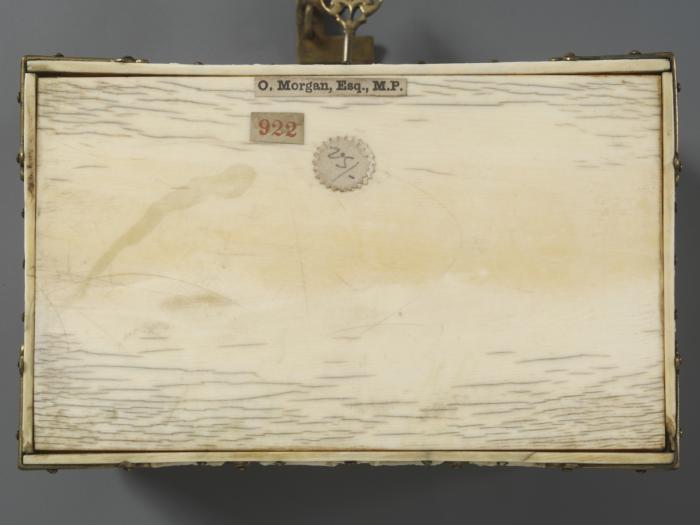 Casket (coffret) (Bottom)