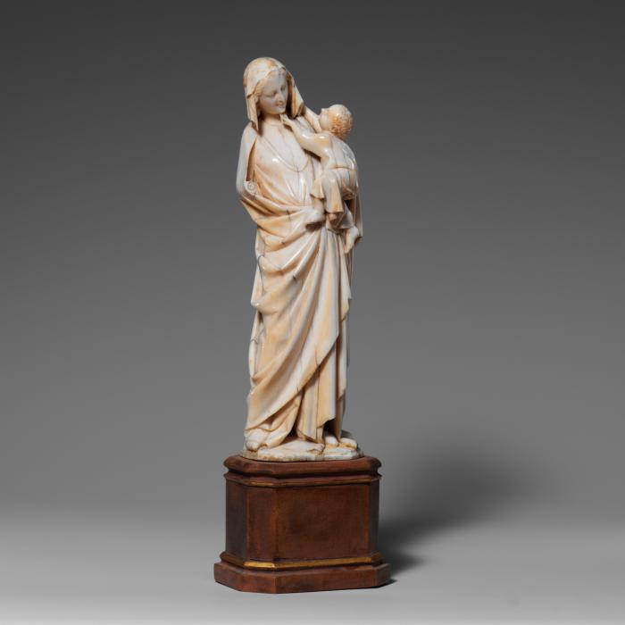 Statuette (Front)