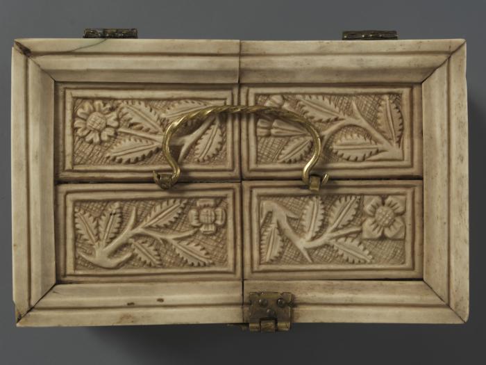 Casket (coffret) (Lid)