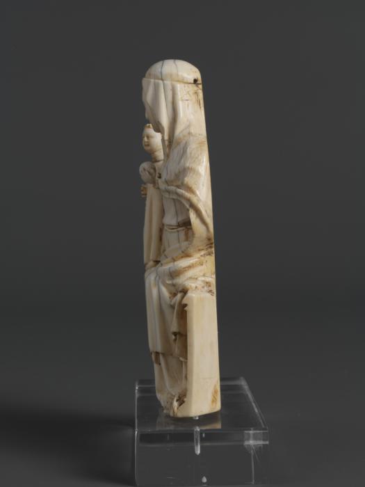 Statuette (Side)