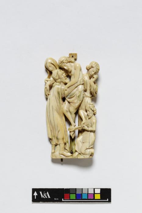 Relief (appliqué) (Front)